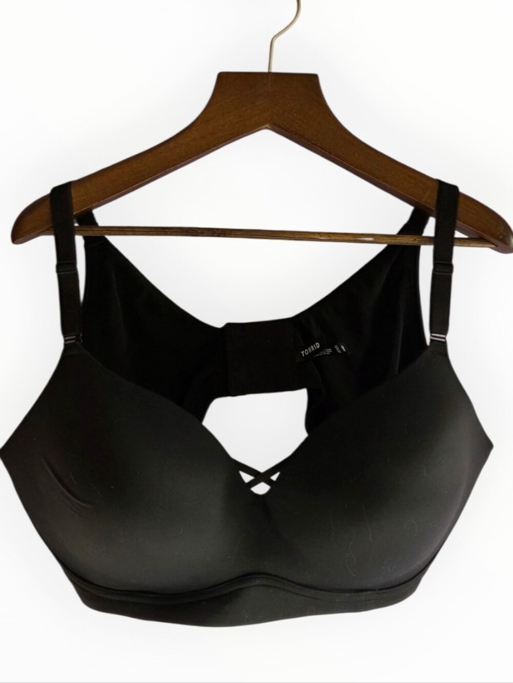 Torrid 46D Black Seamless T-shirt Bra with Crisscross Detail